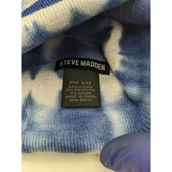 Steve Madden Hats Women's TIE-DYE BEANIE BLUE NWT - Picture 3 of 3